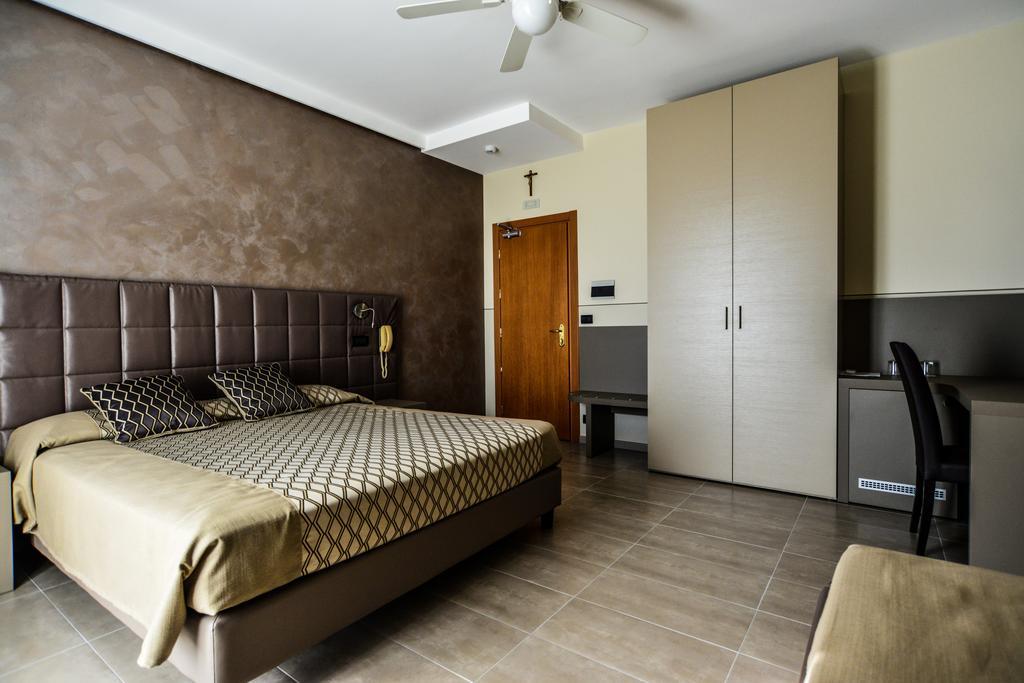 Hotel Sorriso Toscolano Maderno Εξωτερικό φωτογραφία