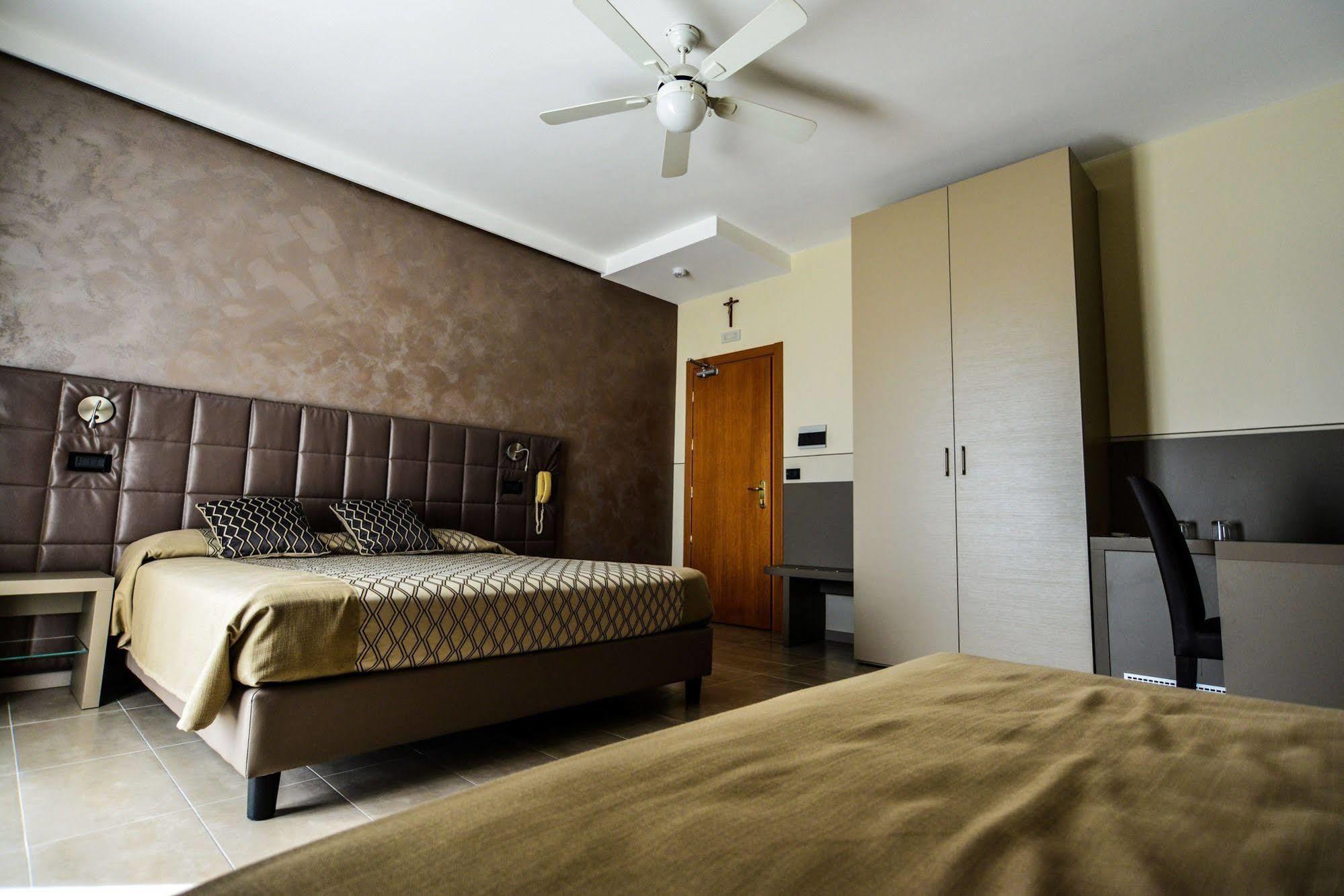Hotel Sorriso Toscolano Maderno Εξωτερικό φωτογραφία