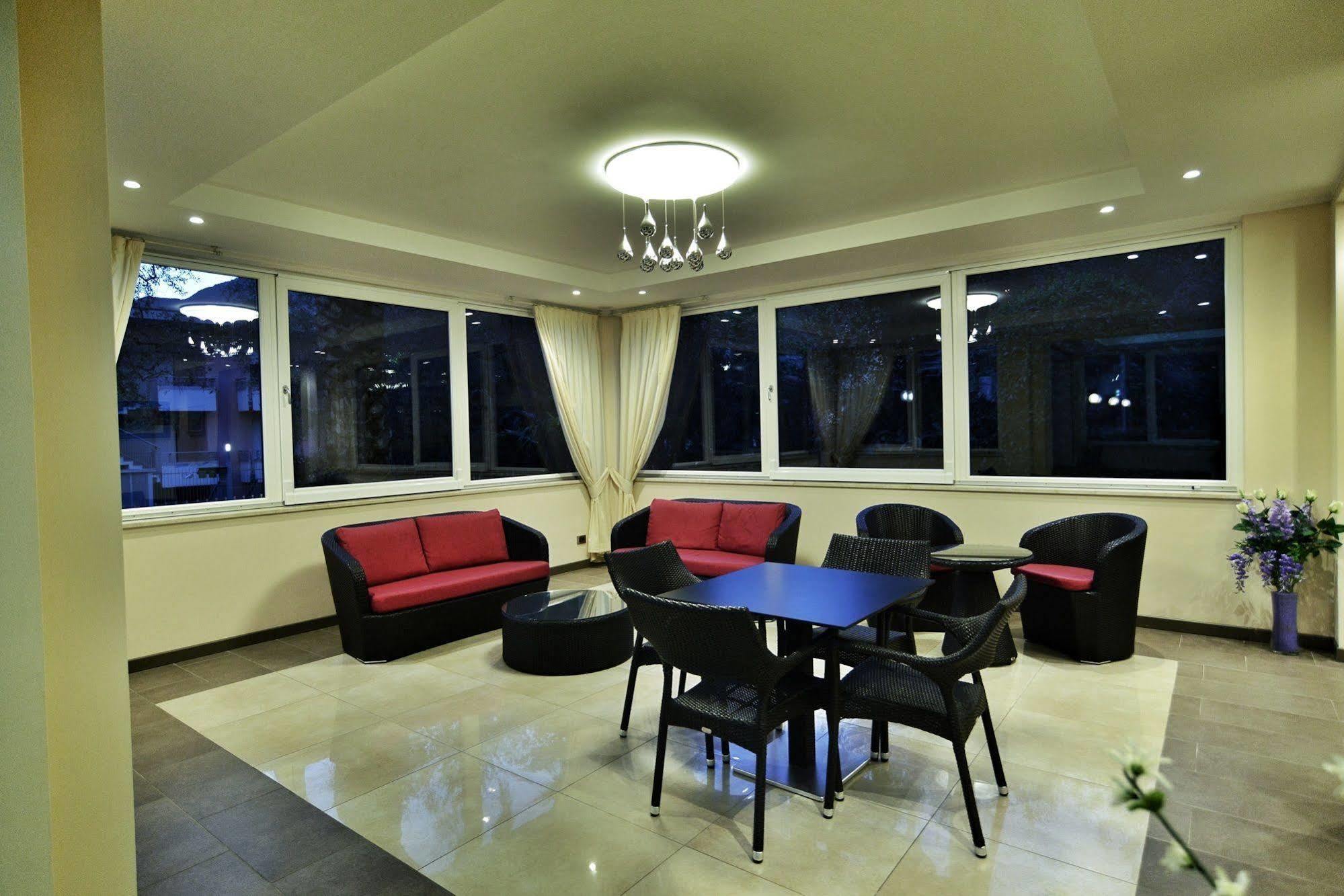 Hotel Sorriso Toscolano Maderno Εξωτερικό φωτογραφία