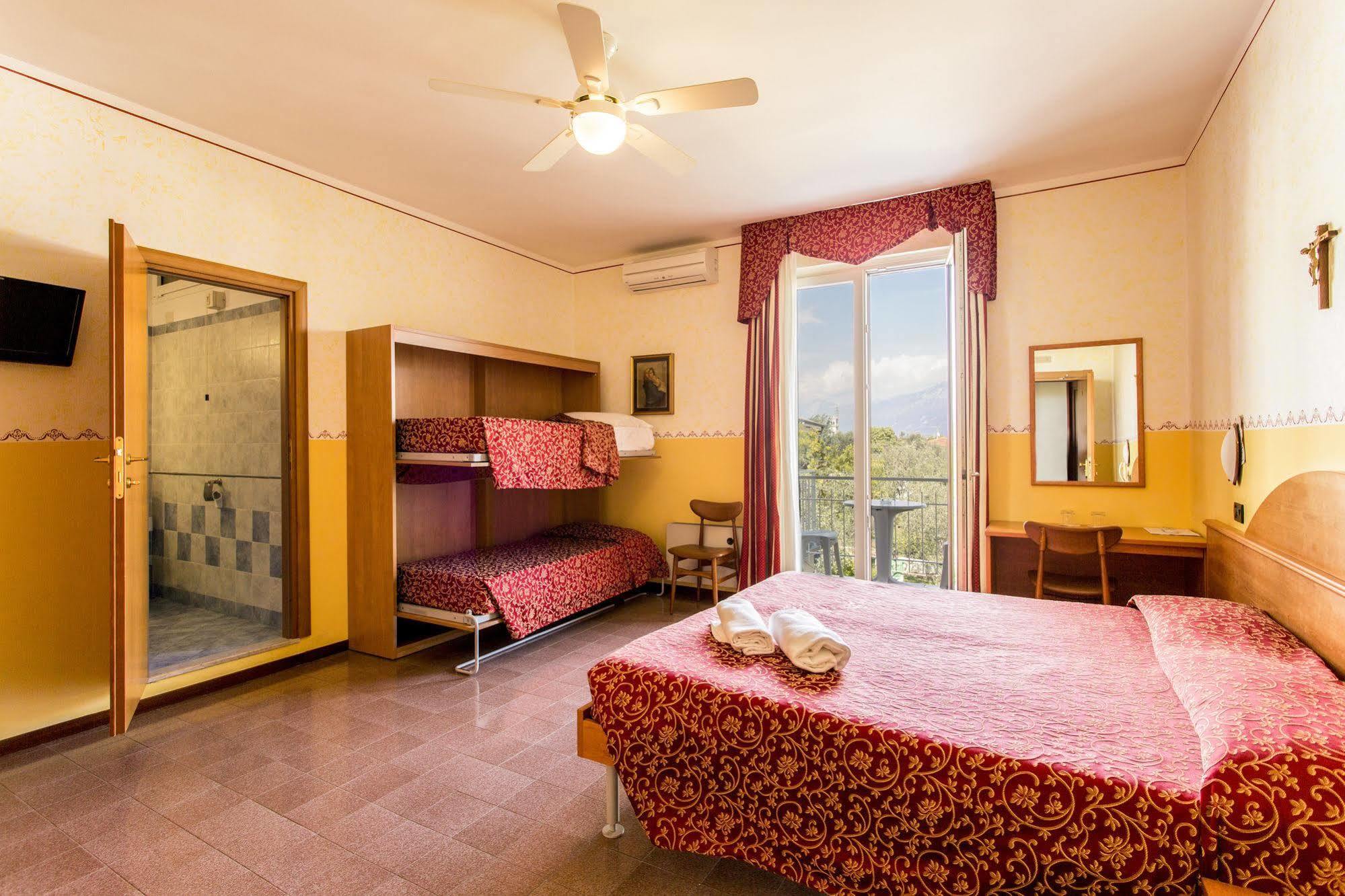 Hotel Sorriso Toscolano Maderno Εξωτερικό φωτογραφία