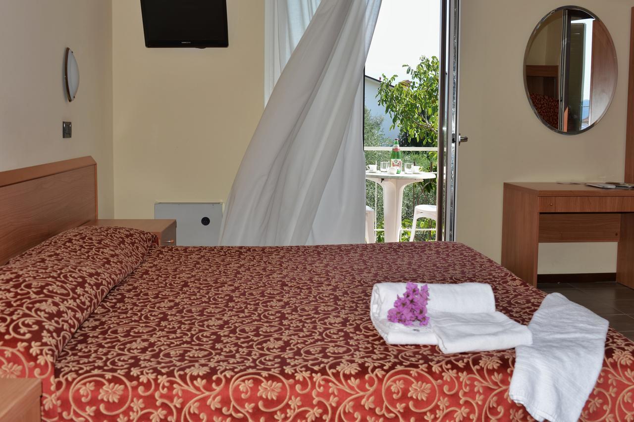Hotel Sorriso Toscolano Maderno Εξωτερικό φωτογραφία